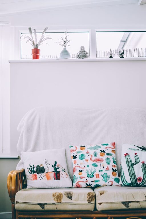 Quick Ideas to Brighten a Dark Room and Create a Cheerful Space